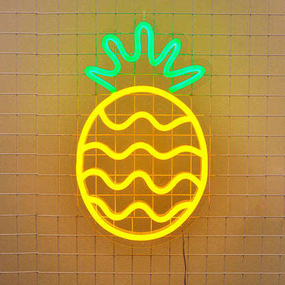 PINEAPPLE (8224121475)
