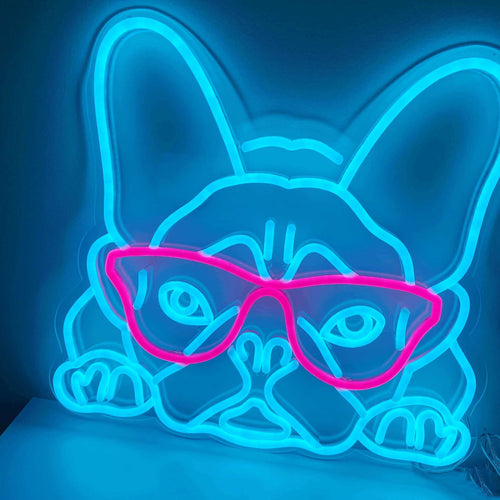 FRENCHIE LOVE